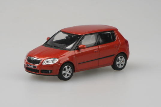 Škoda Fabia II, JA-tangerine orange met.